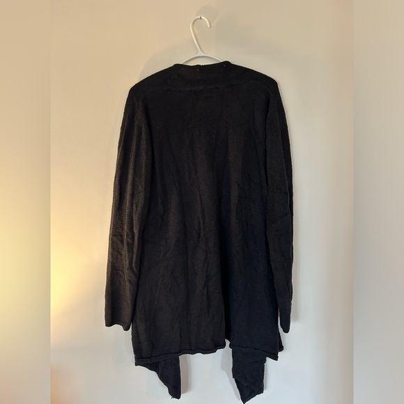 💥⭐️❤️HOST PICK❤️⭐️💥 Barefoot Dreams CozyChic Lite Island Wrap- BLACK - Picture 4 of 5